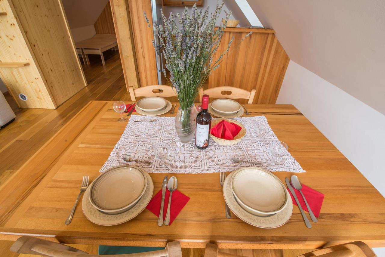 Vineyard Cottage Skatlar 3 Otočec Eksteriør billede